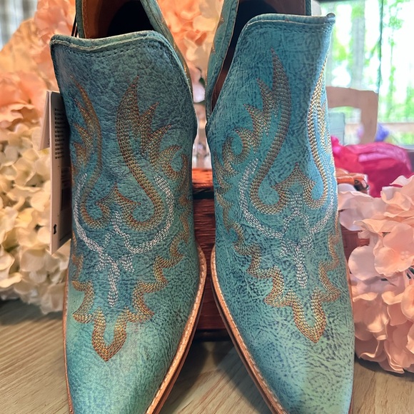 Myra Bag Booties Handmade Hand Tooled Leather - Picture 3 of 6